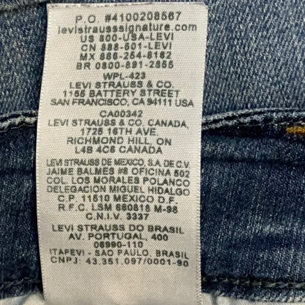 Denizen from Levi’s Classic Stretch Cuffed Blue Jean Shorts ~ Mid Rise ~ Size 10 - Picture 10 of 10